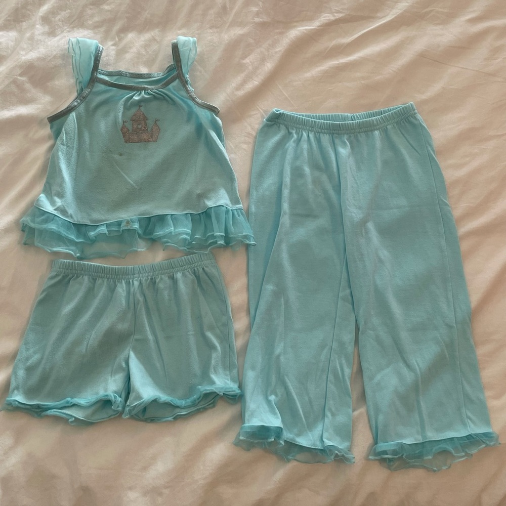 Carter’s 3-piece pajama set with Magic Kingdom princess castle